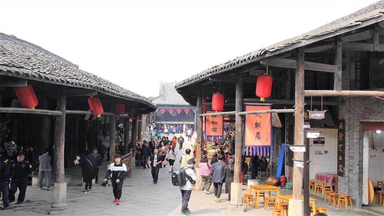 How to Cope with the Epidemic Situation?英语作文-专业有问必答平台
